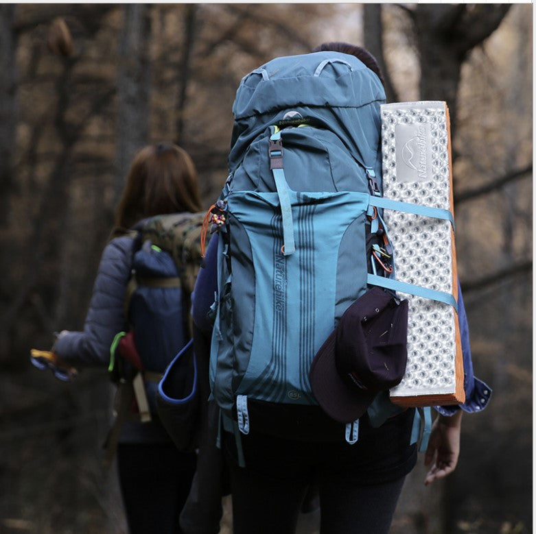 Large Capacity Men's And Women's Hiking Backpack